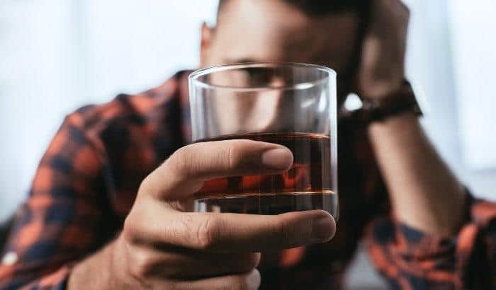 6 Expert Tips to Stay Sober this Thanksgiving